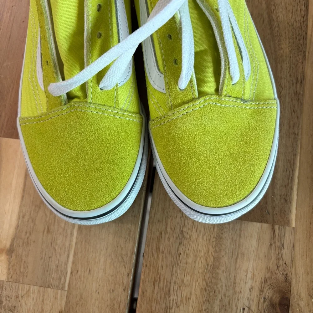 NWOT Vans Old‎ Skool Sneakers